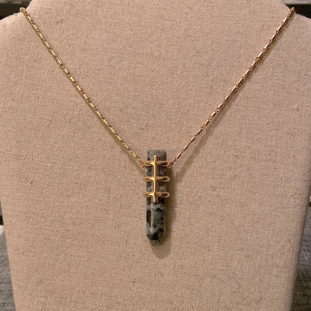 Stella & Dot Gold Legend Pendant Necklace